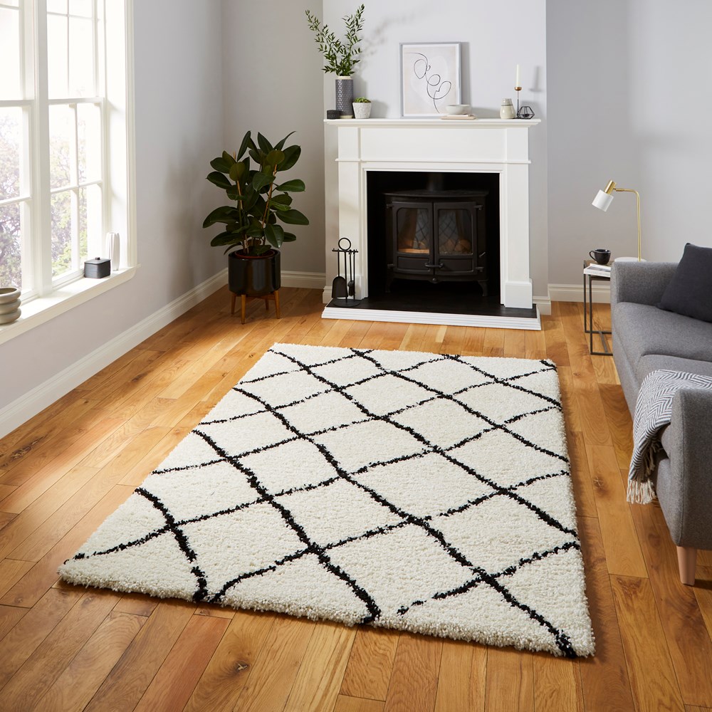 Scandi Berber G257 Shaggy Boho Rugs in White Black